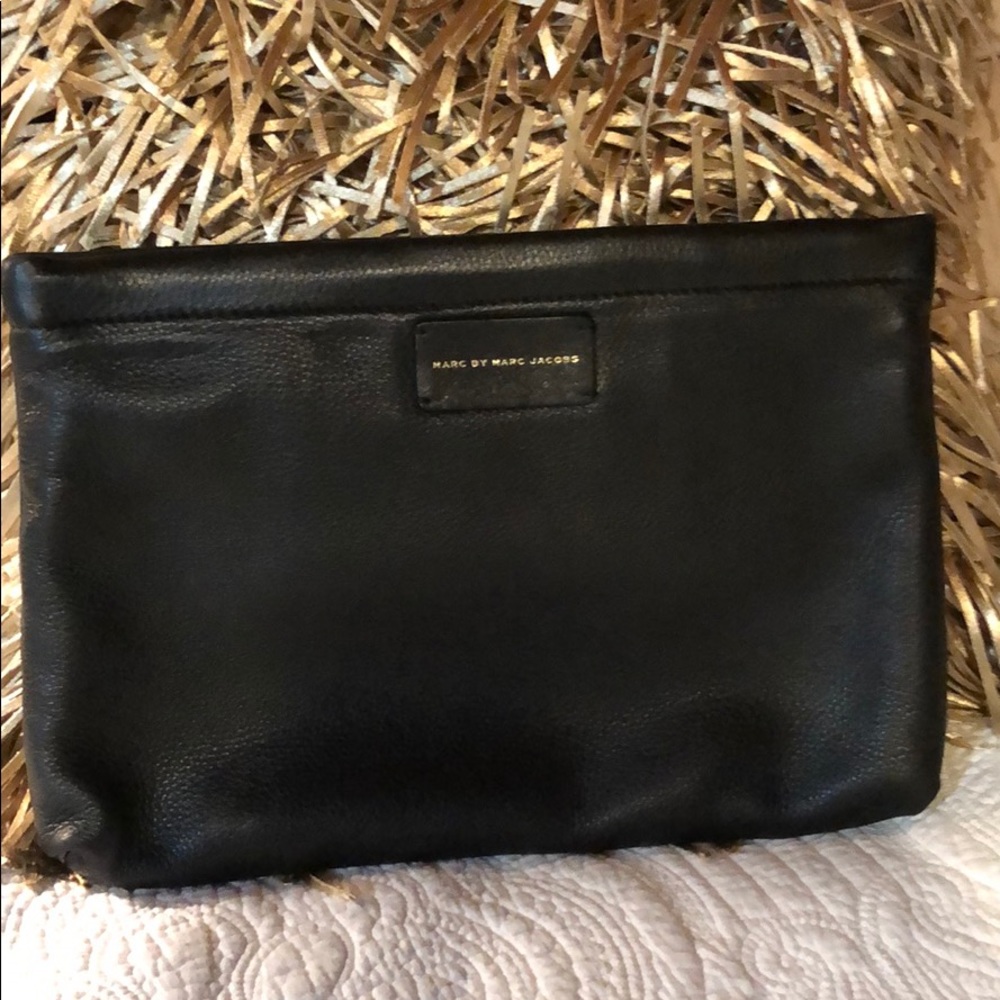 Marc Jacobs Black Lesther Classic Clutch